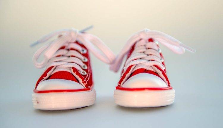 tênis vermelho masculino